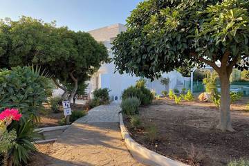 Gîte pour 3 personnes, avec balcon et jardin dans Aliki