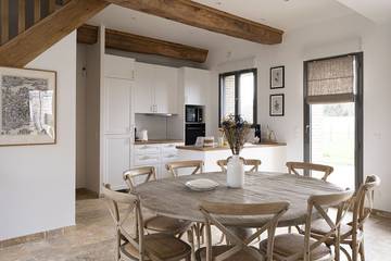 Gîte pour 10 personnes, avec jardin ainsi que terrasse et piscine à Cricquebœuf