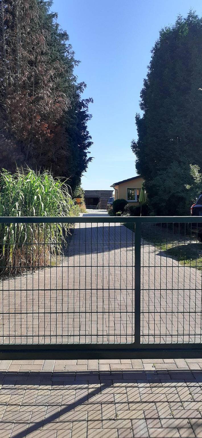 Ganze Ferienwohnung, Appartement in Buchenhain mit Großem Garten in Boitzenburger Land, Barnimerland Region