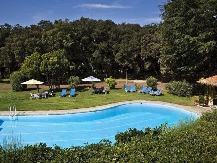 Casa rural para 21 personas, con Terraza y Jardín además de Piscina para niños y Piscina en Ordis - 2