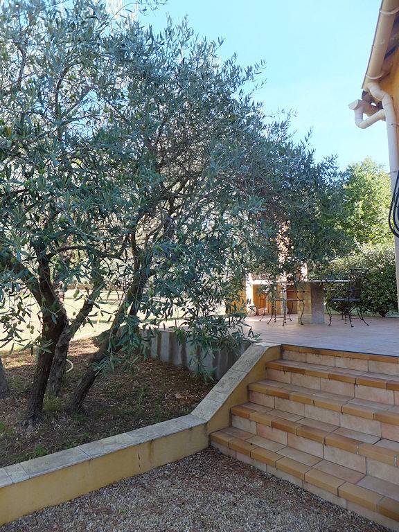 Gîte pour 4 personnes, avec jardin et terrasse à Saint-Cannat - 4