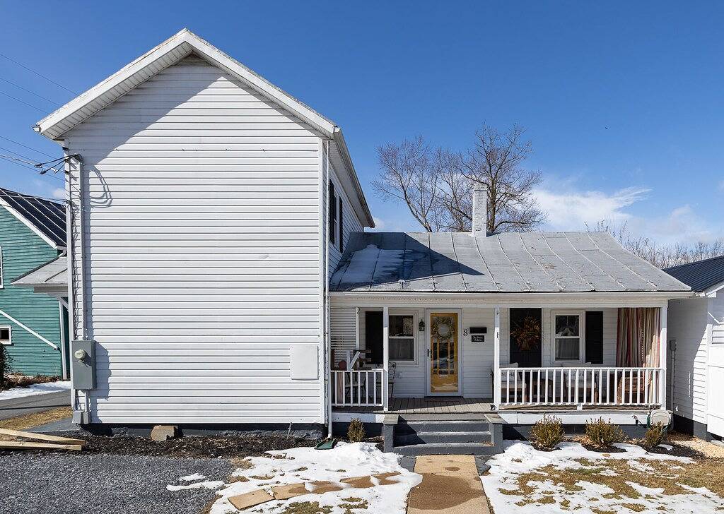 Lovely home, wonderful location. in Luray, Page County