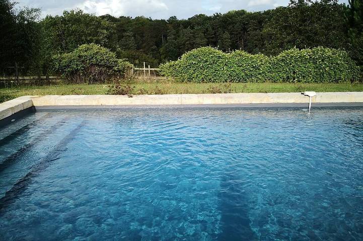 Location de vacances pour 9 personnes, avec piscine à Saint-Maime-de-Péreyrol