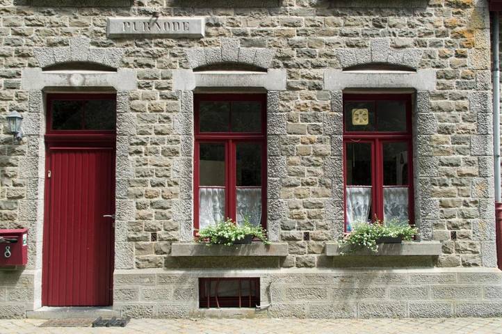 Location de vacances pour 24 personnes, avec vue et jardin à Yvoir - 4