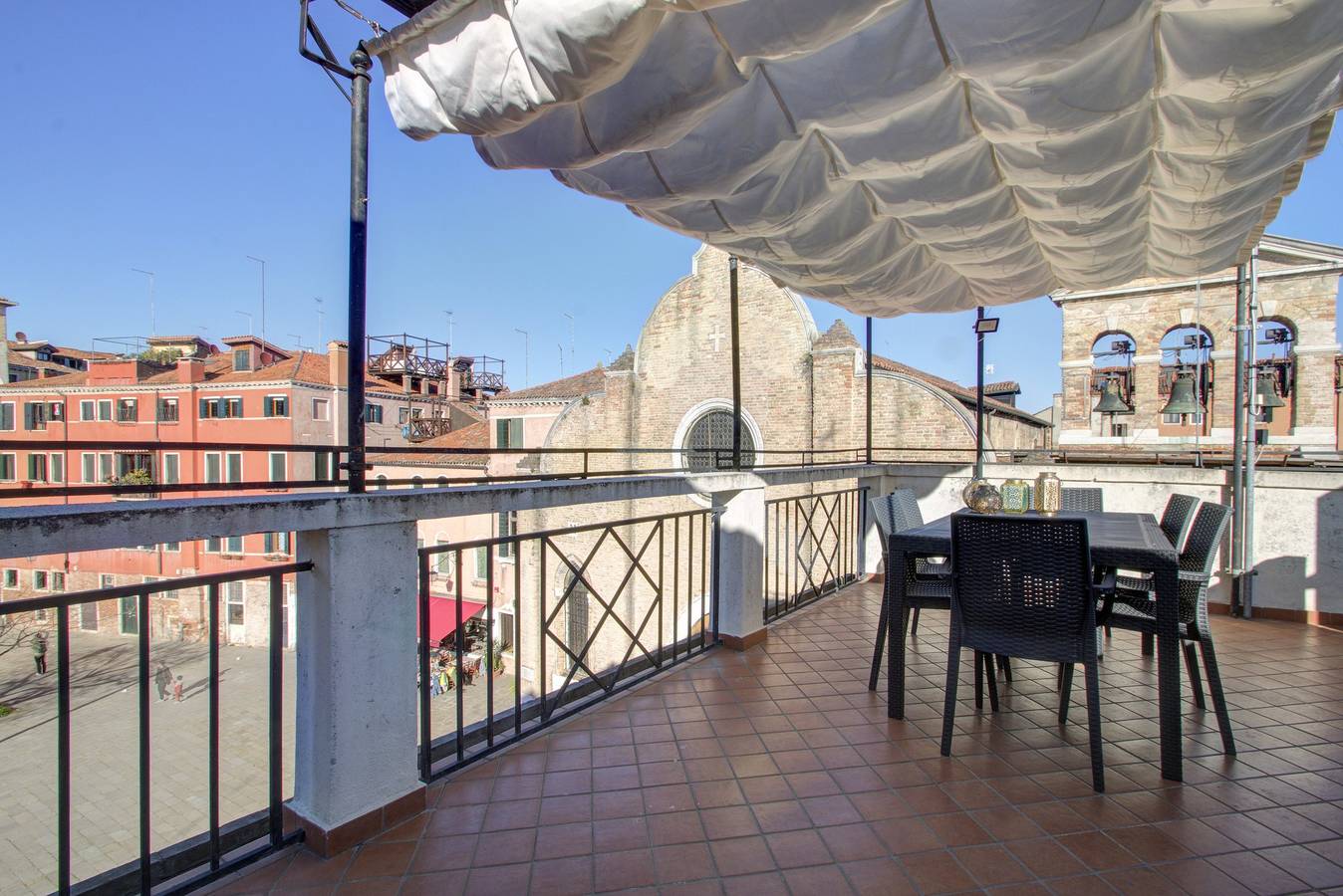 Apartamento entero, Apartamento de vacaciones para 5 personas con terraza in Venecia, Provincia de Venezia