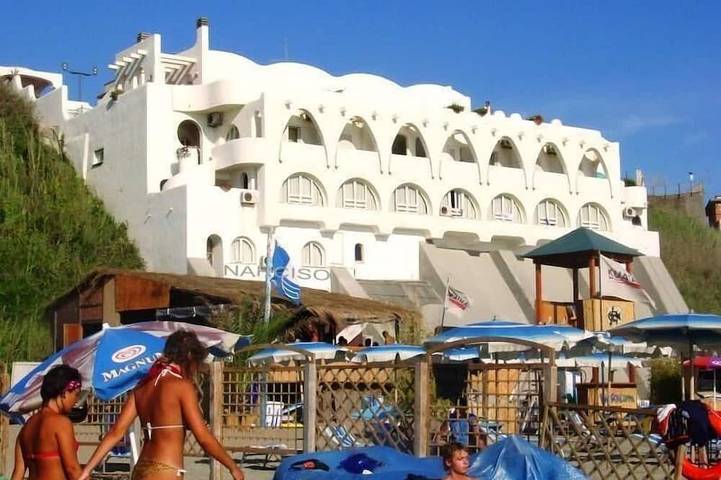 Monolocale, fronte mare, piano 2, discesa privata alla spiaggia (Narciso) in Anzio, Provincia di Roma