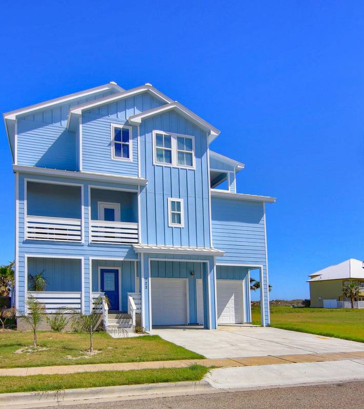 Vacation rental for 17 people, with pool, kid friendly in Corpus Christi