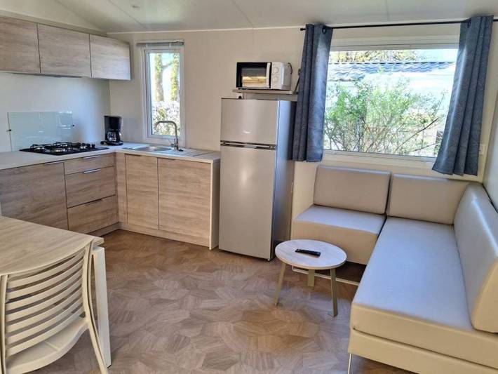 Mobil home pour 4 personnes, avec piscine et terrasse, animaux acceptés à Rocamadour - 3
