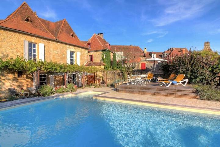 Villa pour 9 personnes, avec jardin et piscine