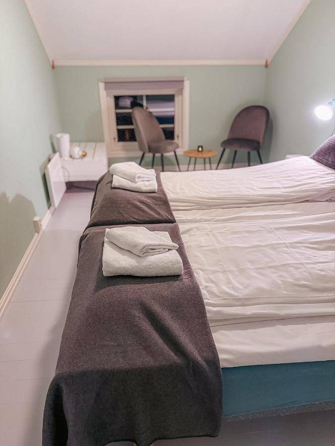 Hôtel pour 2 personnes, avec terrasse et vue, animaux acceptés dans Henningsvær - 3