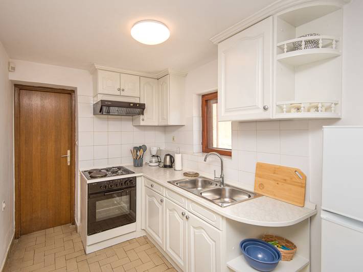 Ferienwohnung für 4 Personen, mit Terrasse und Garten in Zadar (Kommun) - 4