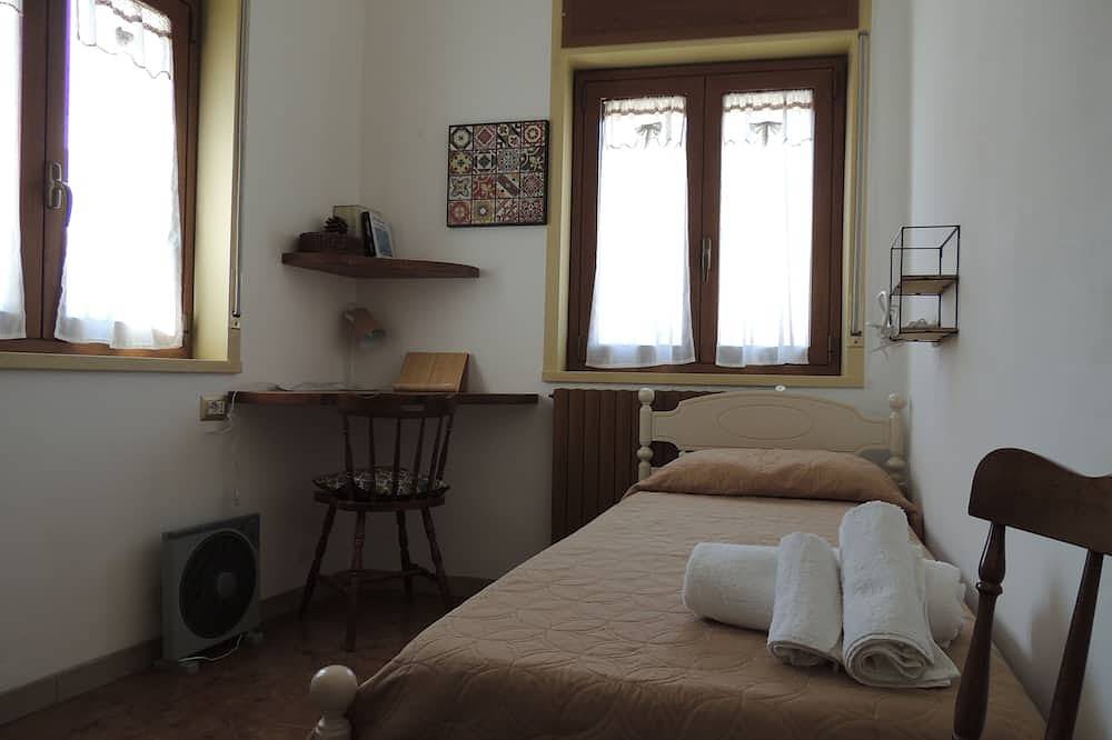 Porta Nord Refuge - Tourist Letting And Hospitality In Sperlinga - Sicily in Sperlinga, Monti Nebrodi
