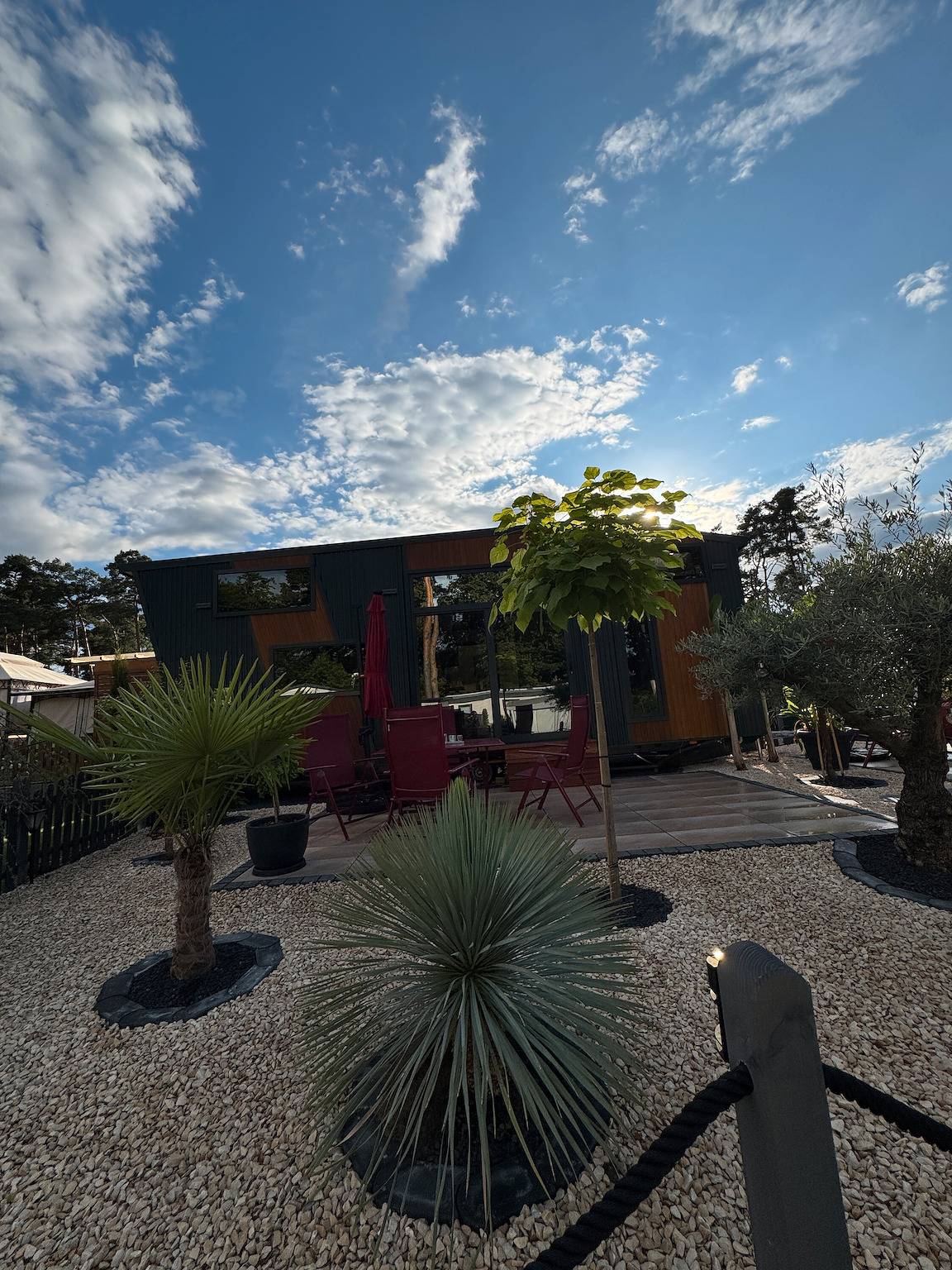 Ganze Ferienwohnung, Tiny House Queen Dream mit privater Terrasse, privatem Garten und Wlan in Brandenburg an der Havel