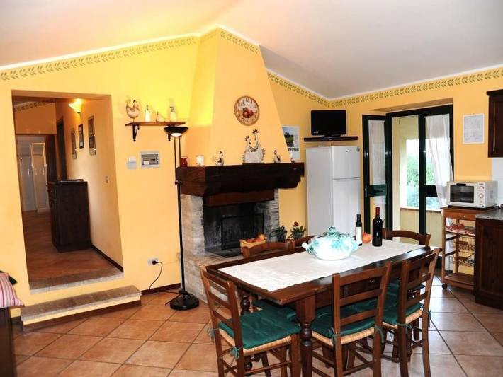 Appartamento per 5 persone, con Terrazza e Giardino nonché Piscina a Bevagna