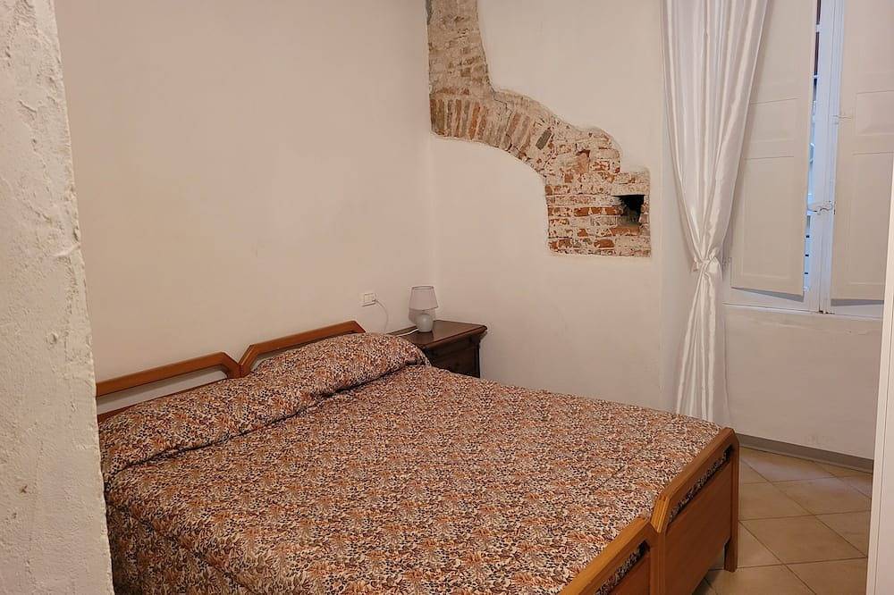 Apartamento entero, Cozy and spacious a few meters from the sea in Loano, Riviera di Ponente