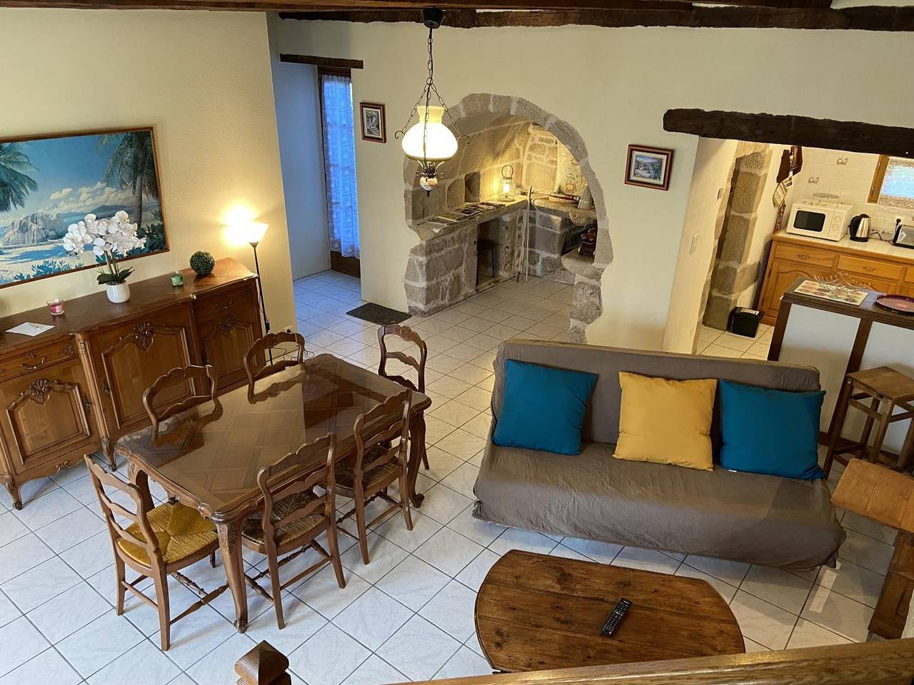 Cozy Gite with TV, Garden, 2BR, Wifi, Near Le Gareloup Lake in Darazac, Tulle region