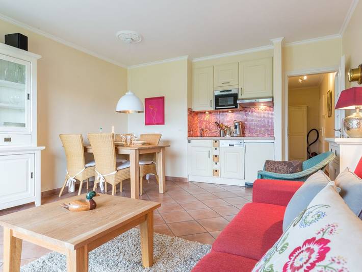 Ganze Ferienwohnung, Am Dorfteich - 2-Zimmer App. mit einzigartigem Seeblick, Stellplatz, Wlan, Haustiere erlaubt. in Nordfriesische Inseln (Schleswig-Holstein) (Schleswig-Holstein), Wenningstedt