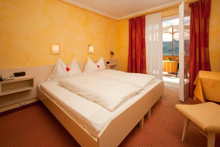 B&B für 2 Personen, mit Ausblick und Seeblick sowie Garten, mit Haustier am Wörthersee - 2