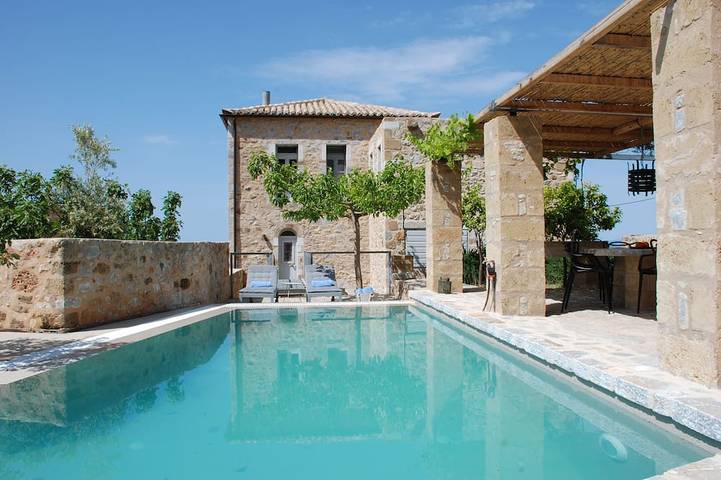 Villa for 6 people, with balcony in Stoupa