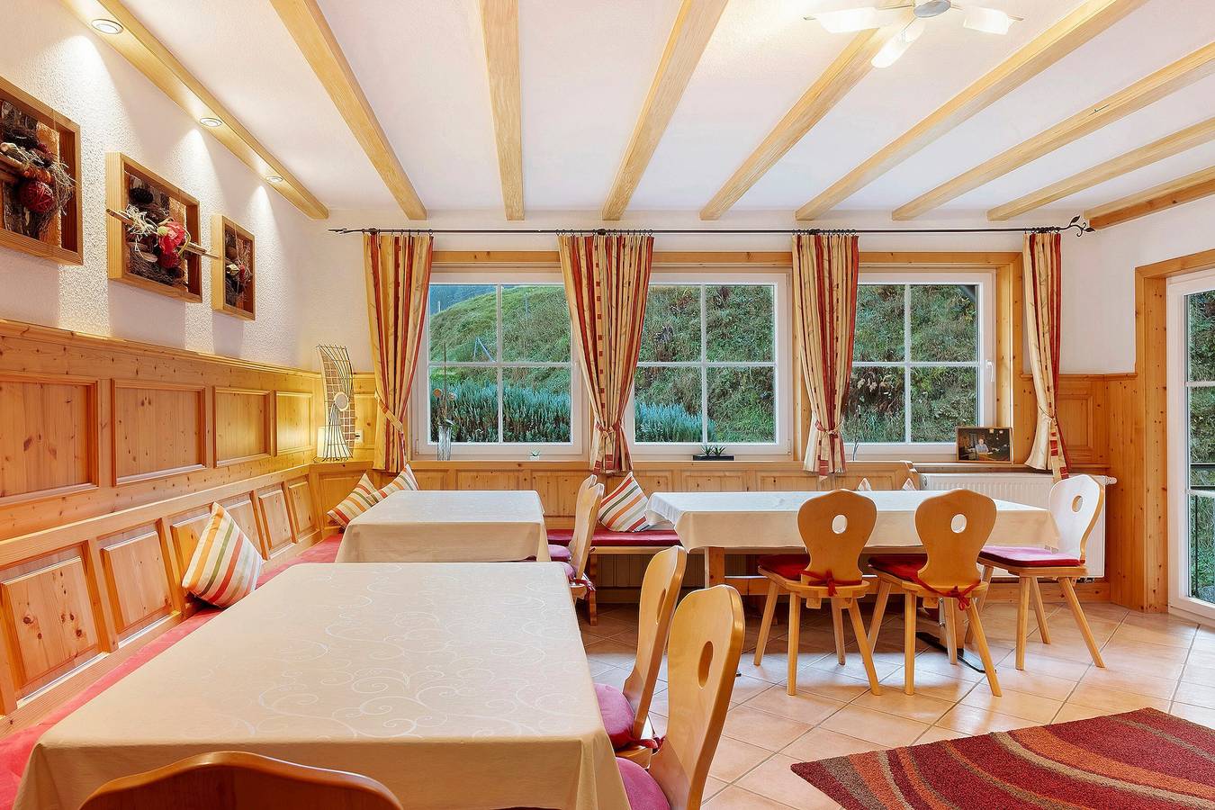 Apartment 'Kuschellaube' mit Bergblick, Gemeinschaftspool und Wlan in Wolfach, Mittlerer Schwarzwald