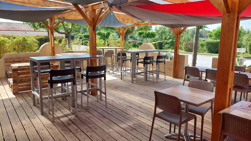 Hôtel pour 2 personnes, avec jardin dans Bram - 3