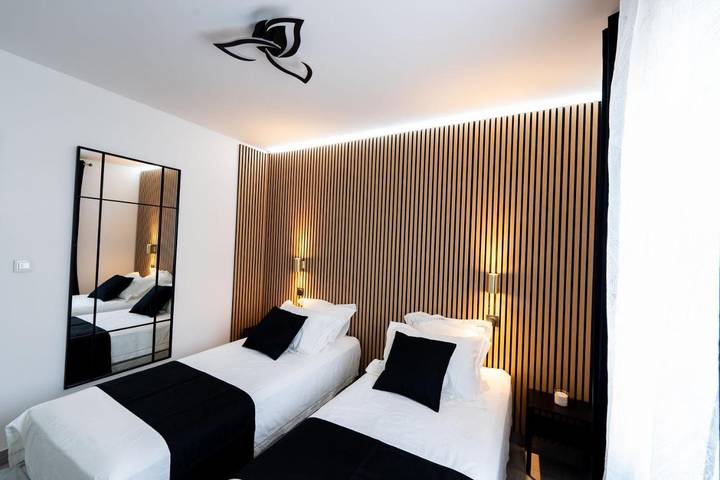 Location de vacances pour 2 personnes, avec jardin ainsi que terrasse et jacuzzi à Rousson - 3