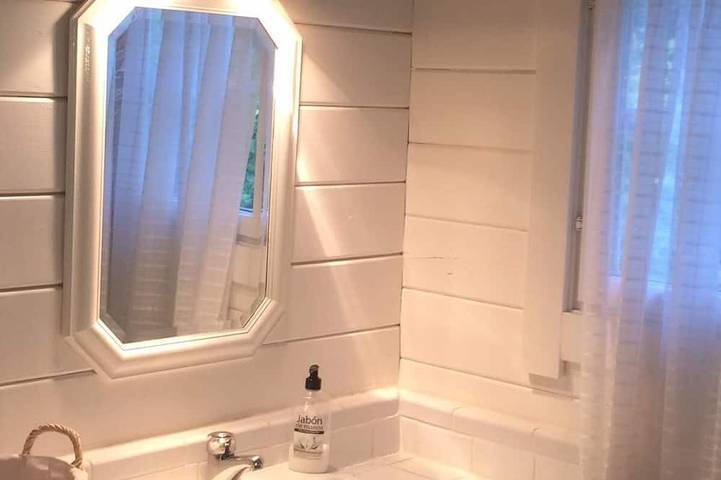 Chalet confort dans un superbe jardin à 5mn de la plage. in Reinoso, Estepona