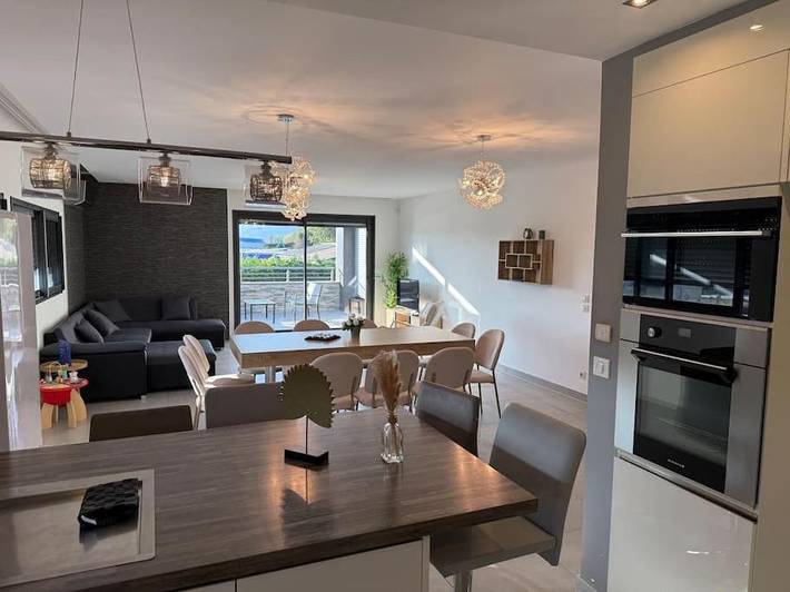 Location de vacances pour 16 personnes, avec balcon et vue à Aulnat - 2