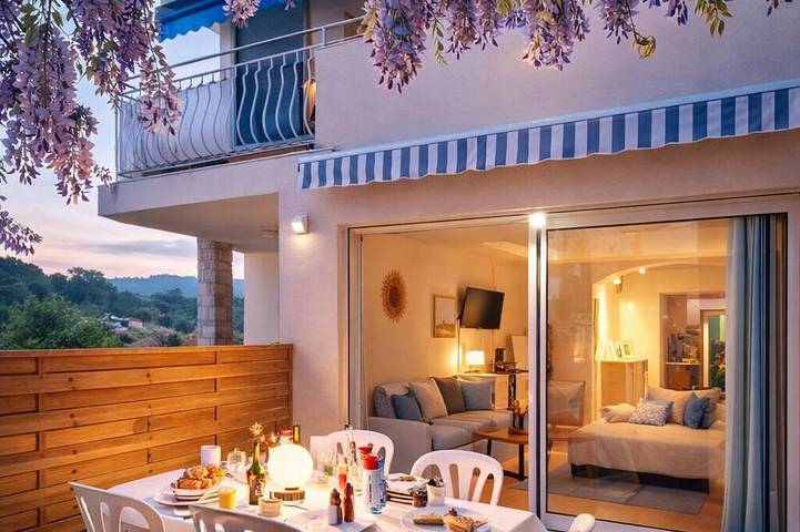 Appartement de vacances pour 4 personnes, avec terrasse, animaux acceptés