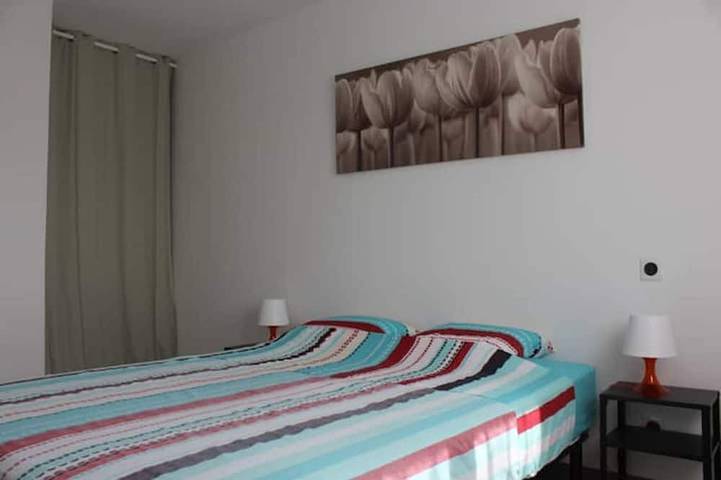 Location de vacances pour 6 personnes, avec terrasse et jardin à Marsillargues - 3