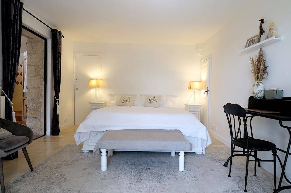 L'Olivette de Callian - Provence Home with Panoramic View in Tourrettes, Region de Draguignan