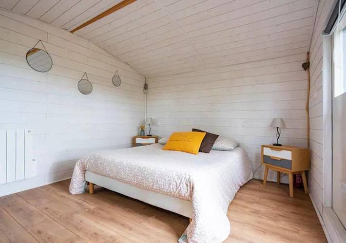 Gîte pour 2 personnes, avec piscine et jardin à Saint-Hippolyte-le-Graveyron