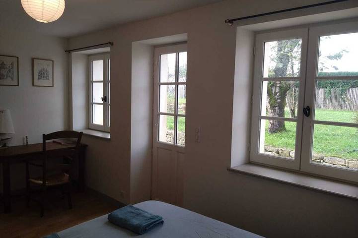 Location de vacances pour 9 personnes, avec jardin à La Jonchère - 3