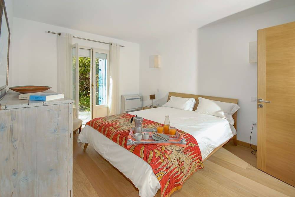 Große, luxuriöse Villa mit eigenem Pool, Terrassen, Garten und Blick über das Meer in La Côte Vermeille, Collioure