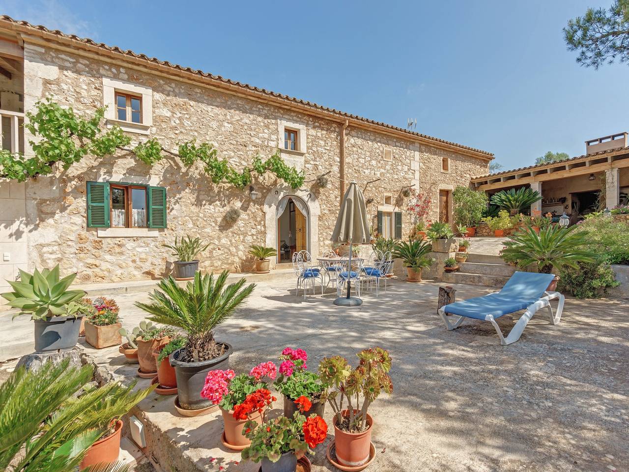 Finca "Villa Sa Punta" mit Pool und idyllischer Terrasse in Portopetro, Santanyí