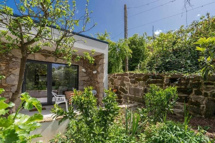 Location de vacances pour 2 personnes, avec Balcon et Jardin dans Arco de Baúlhe