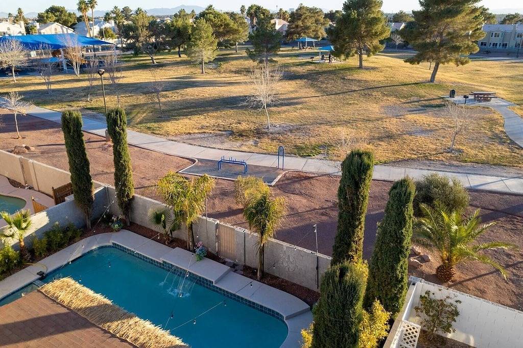 Heated pool & spa | Bbq Grill | Opens to Park | in North Las Vegas, Nevada