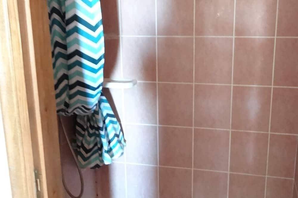 Kleines Gästehäuschen in ruhigem Privatgelände. in Kos