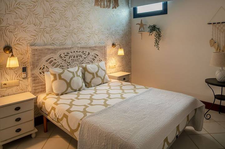 Calero Dream by Buenavilla | 3 bedroom  Frontline villa in Puerto Calero, Yaiza