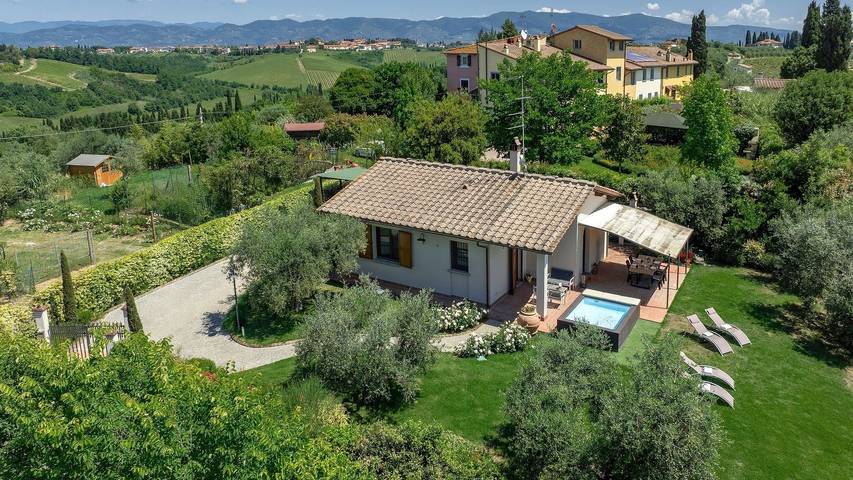 Villa für 2 Personen, mit Terrasse und Whirlpool sowie Garten in der Toskana - 3