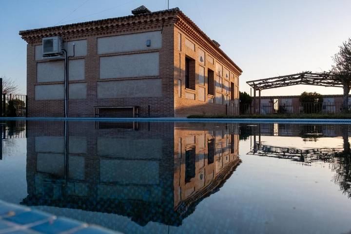 Casa de vacaciones para 6 personas, con piscina además de jardín y vistas - 1