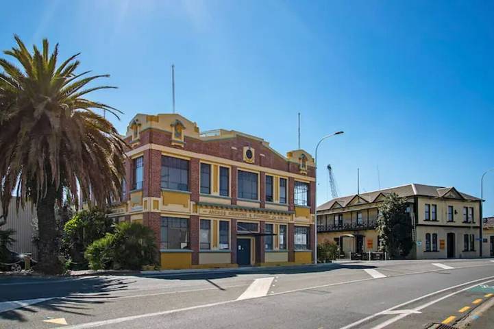 Holiday apartment for 2 people, with balcony in Nelson (New Zealand)