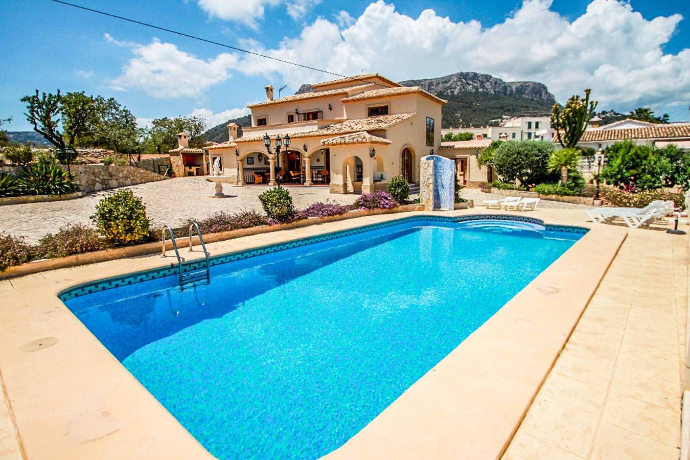 Chalet para 14 personas con terraza in Benicolada, Calpe