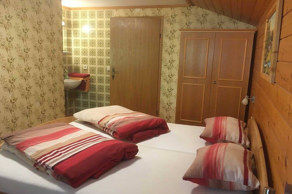 Ganze Wohnung, Ferienwohnung 1 - Planerhof in St. Veit in Defereggen, Bezirk Lienz