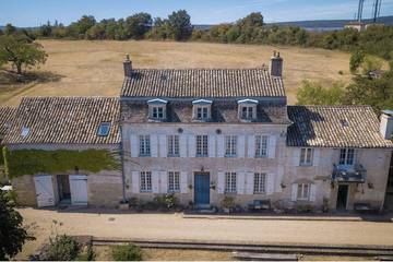 Chambre d’hôte pour 4 personnes, avec jardin et piscine à Tournus