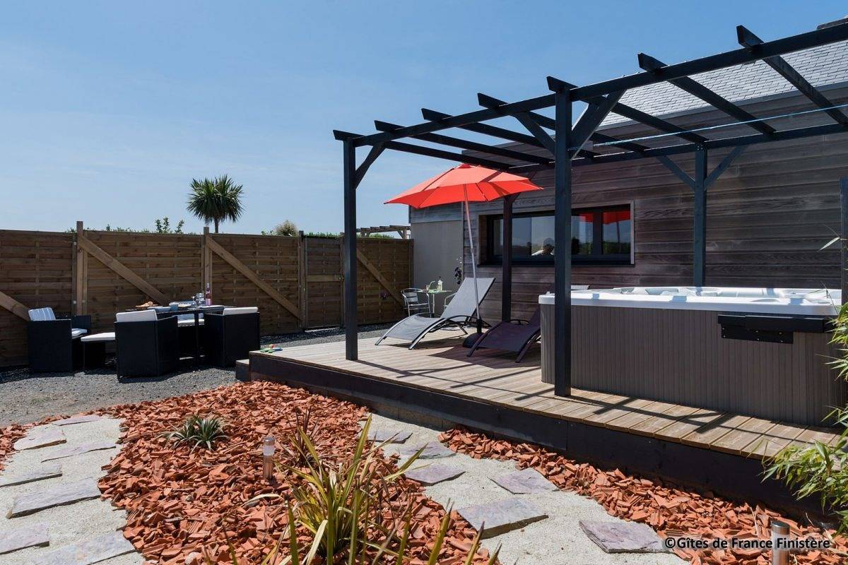 Casa de huéspedes para 2 personas con terraza in Cléder, Ceinture Dorée