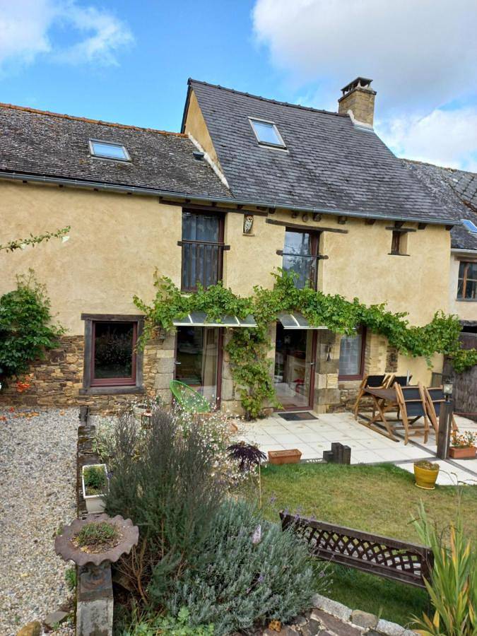 Location de vacances pour 4 personnes, avec jardin et terrasse, adapté aux familles à Évran - 2