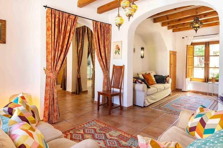 Charming house in Nigüelas with patio and terrace in Nigüelas, Cordillera Penibética