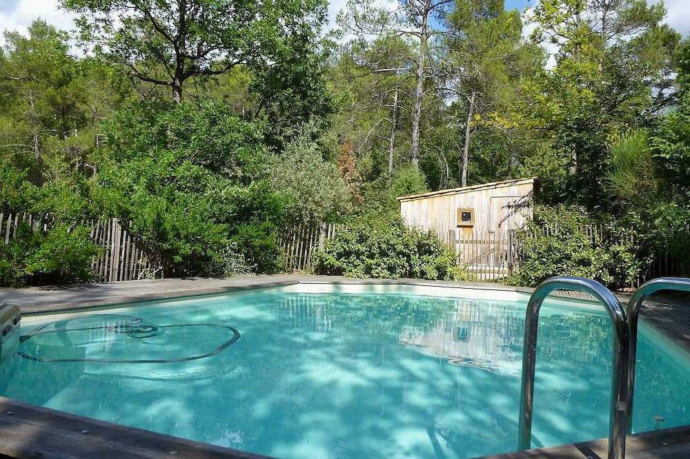 In the heart of nature, a welcoming nest with swimming pool to recharge your batteries in Barjols, Brignoles region