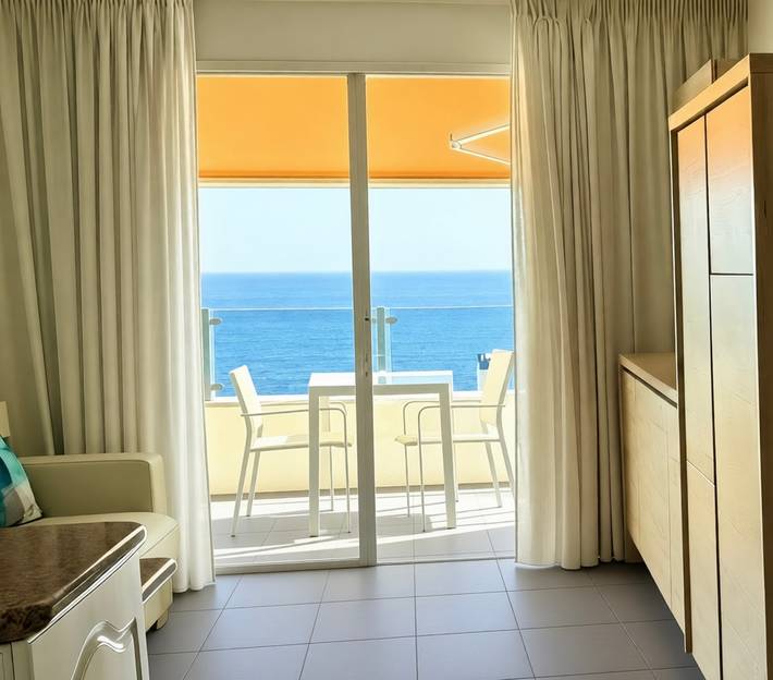 Ganze Wohnung, Sant’Eugenio Basso: Außergewöhnliches Penthouse nahe Stränden mit atemberaubendem Meerblick in Playa Puerto Colón, Adeje